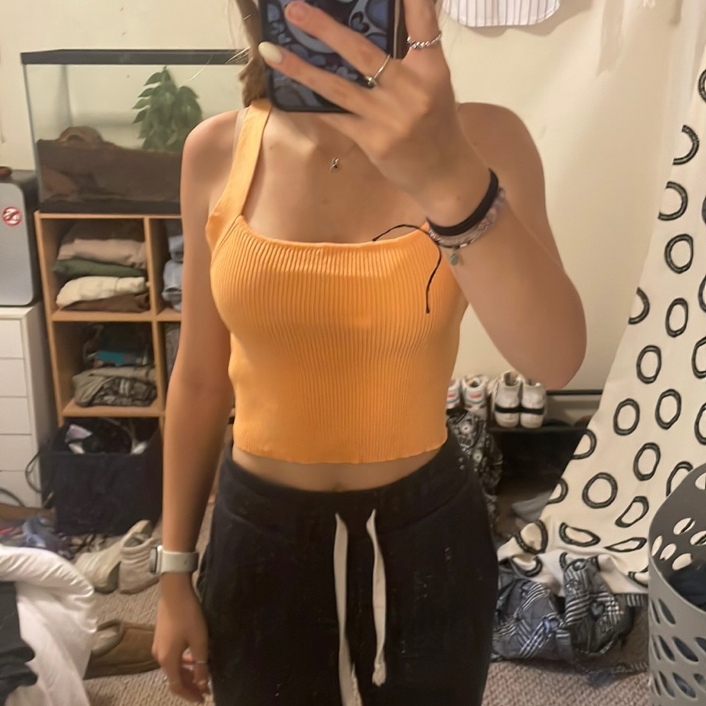 orange tank top
